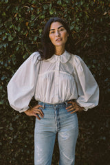 the organic Avila blouse in blanc